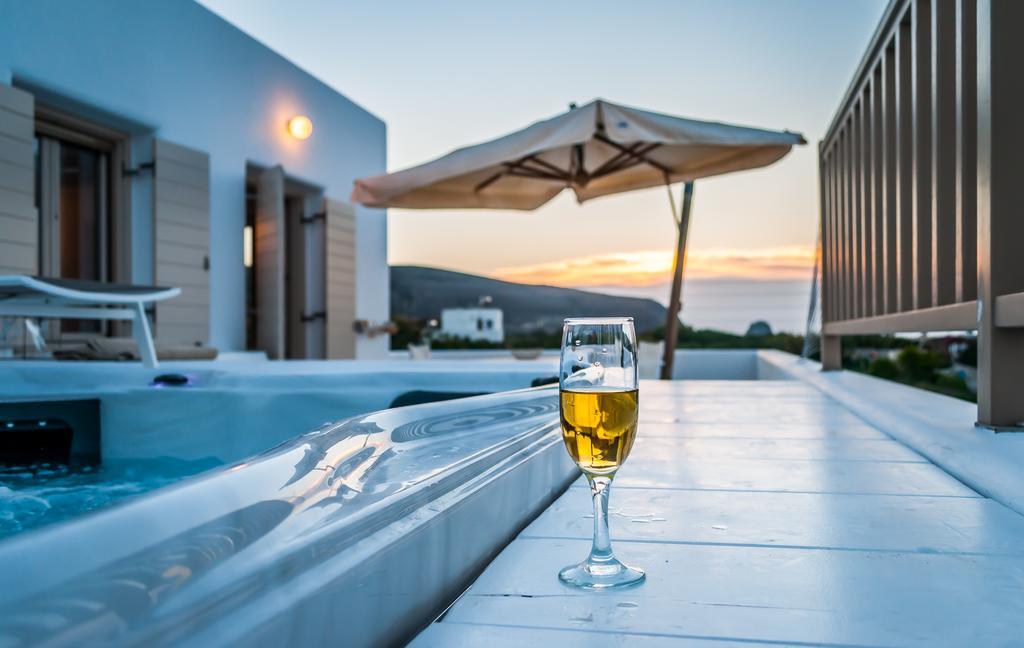 Milia Gi Suites Pollonia Quarto foto