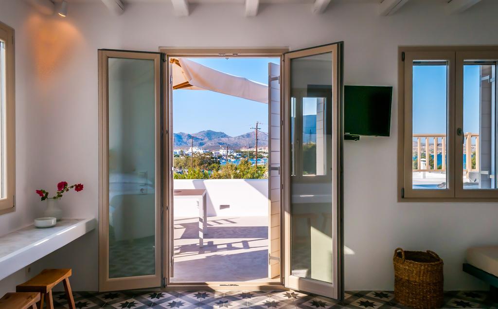 Milia Gi Suites Pollonia Quarto foto